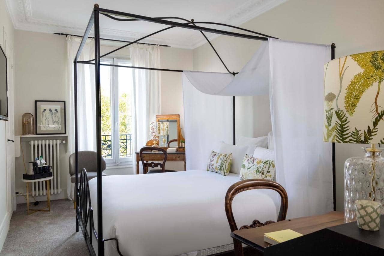 Hotel de Banville — 5