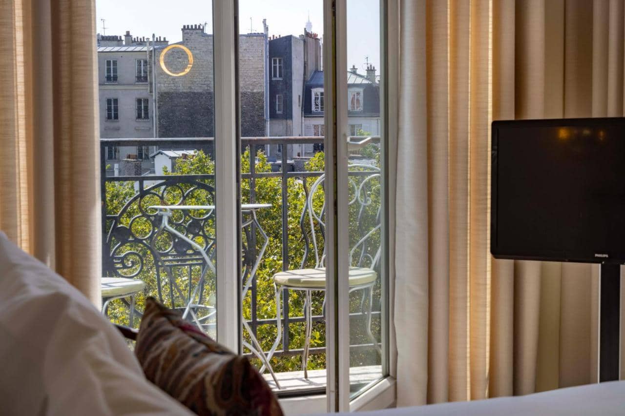 Hotel de Banville — 2