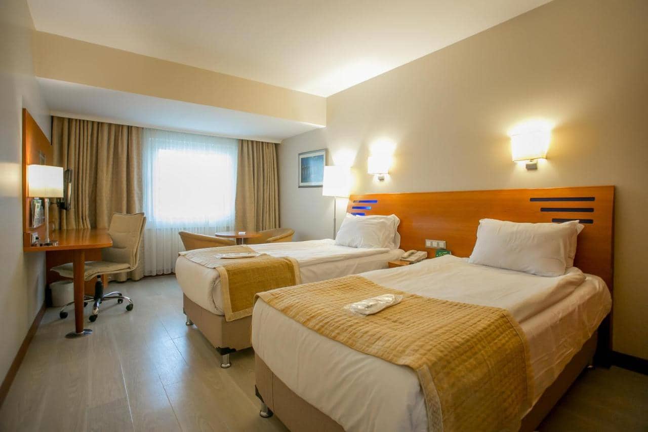 Holiday Inn Istanbul City — 5