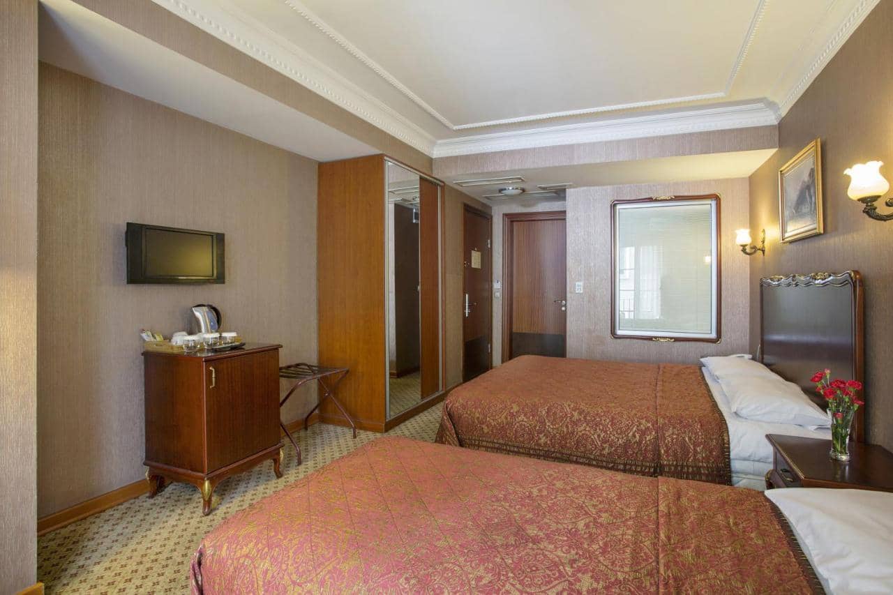 Rast Hotel — 3