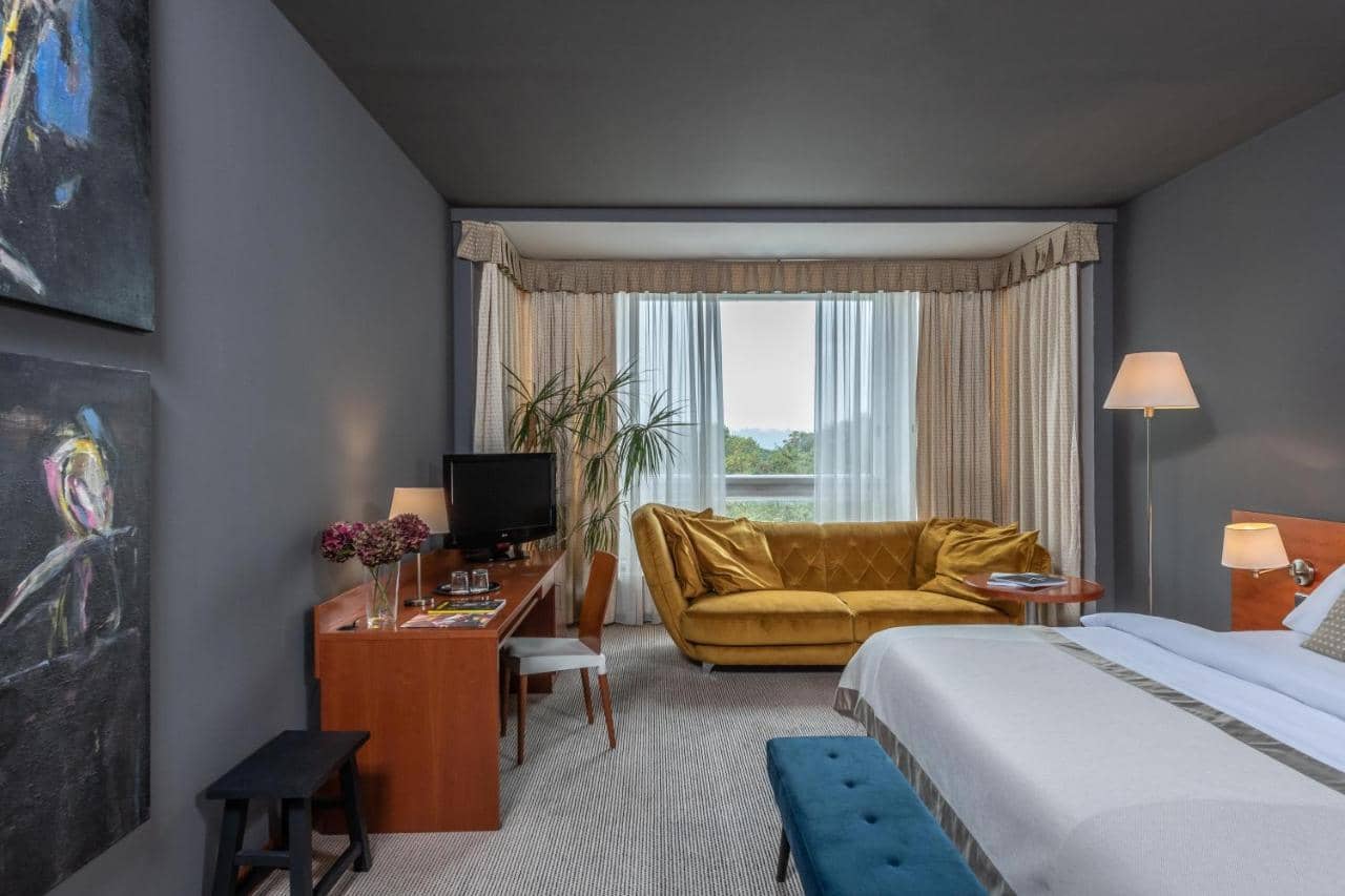 Art Hotel Prag — 4