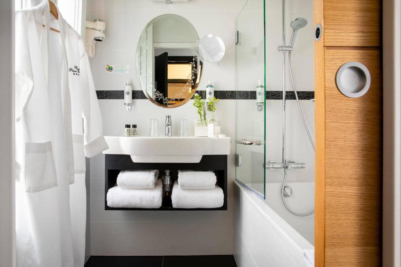 Hotel Plaza Elysees — 4