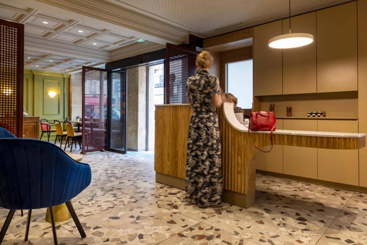 Hotel de la Paix — 5