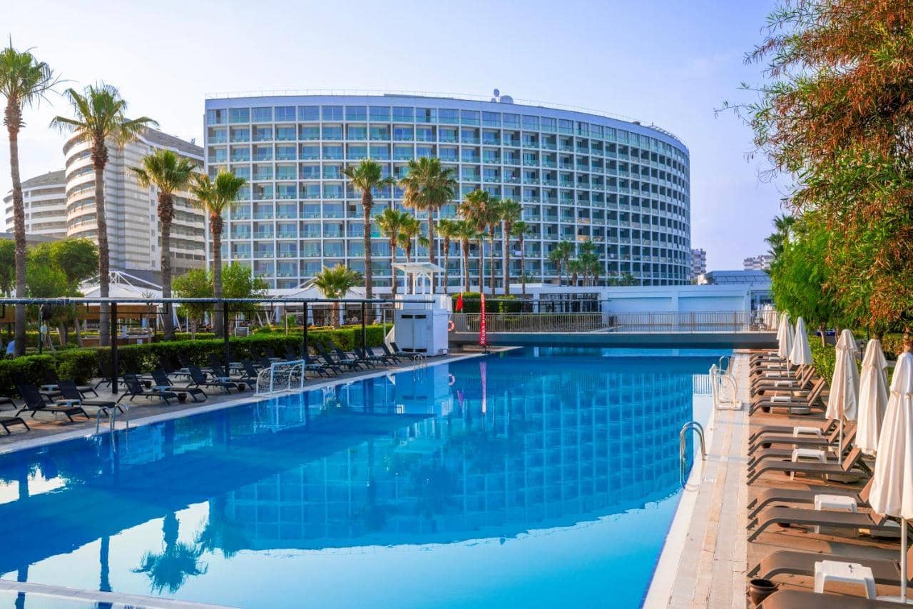 Crystal Centro Resort