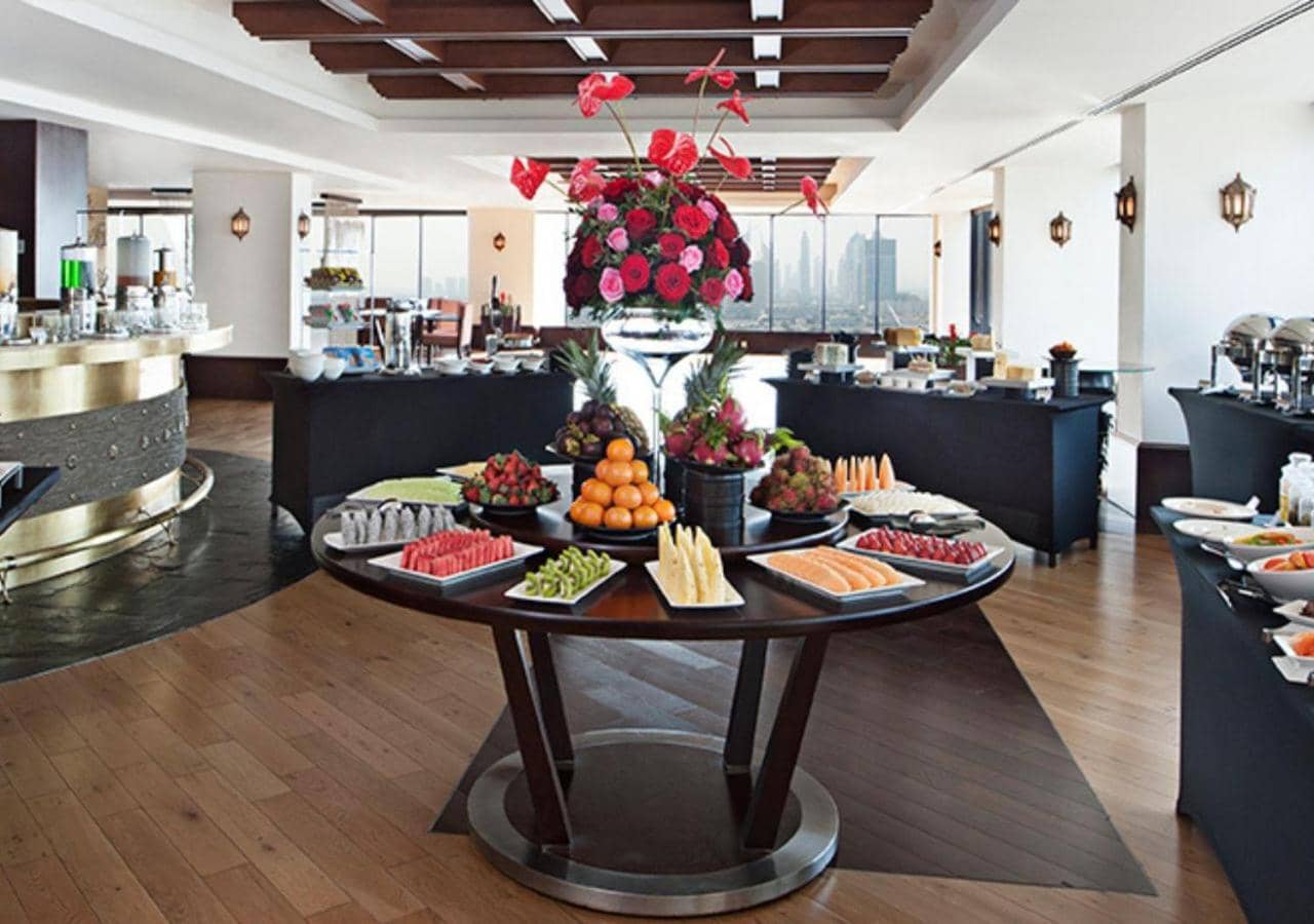 Park Regis Kris Kin Hotel — 2