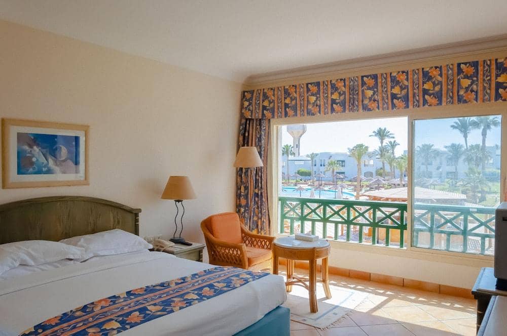Coral Beach Resort Montazah (Adults only) — 5