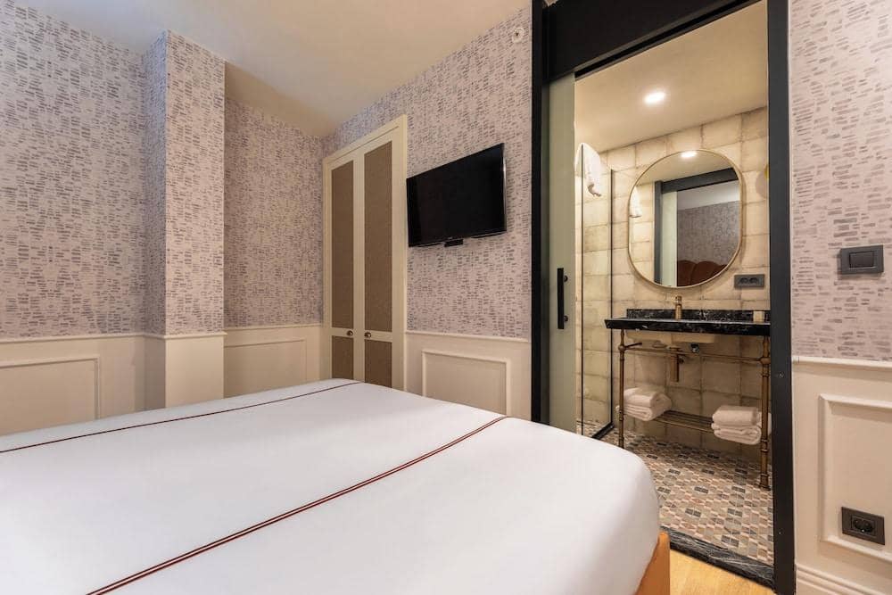 Khai Hotel Karakoy (Adults only) — 4