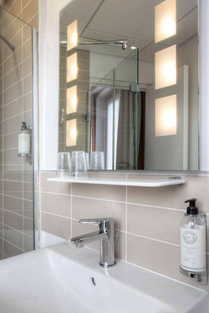 Contact Hotel Alize Paris Montmartre (Adults only) — 2