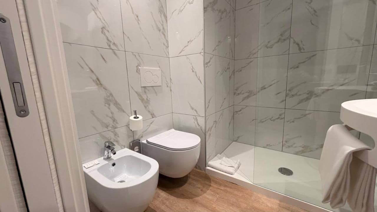Hotel Astoria, Sure Hotel Collection by Best Western — 5