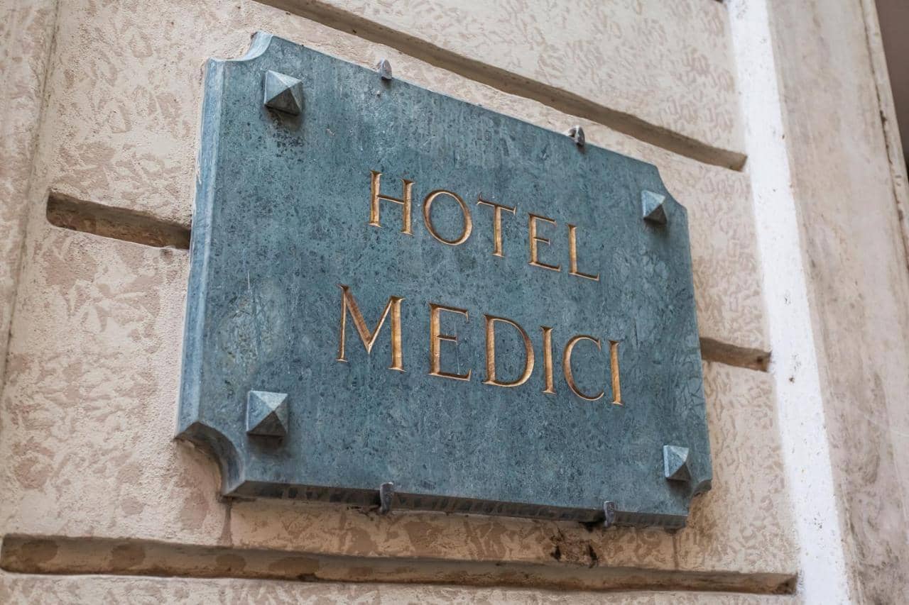 Medici — 4