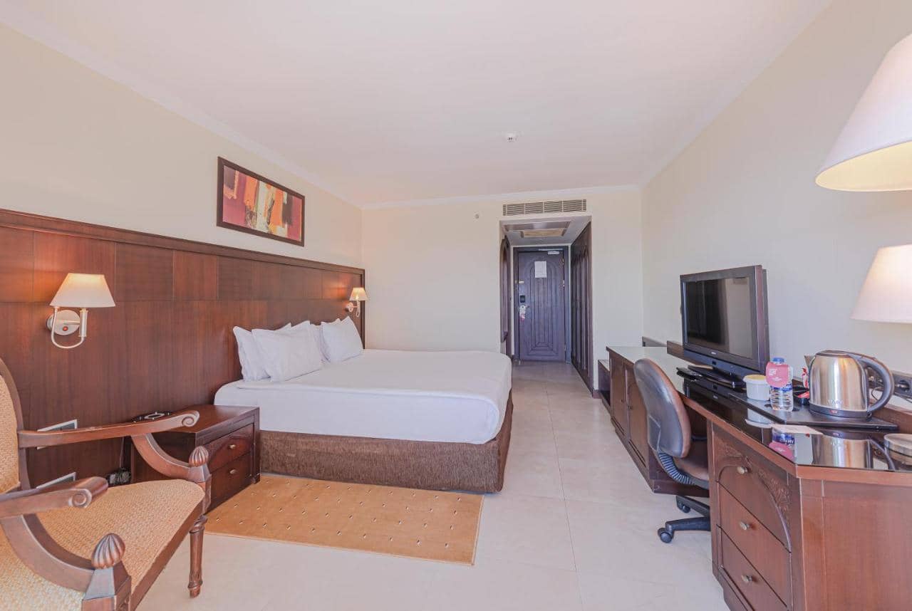 Crowne Plaza Antalya — 4
