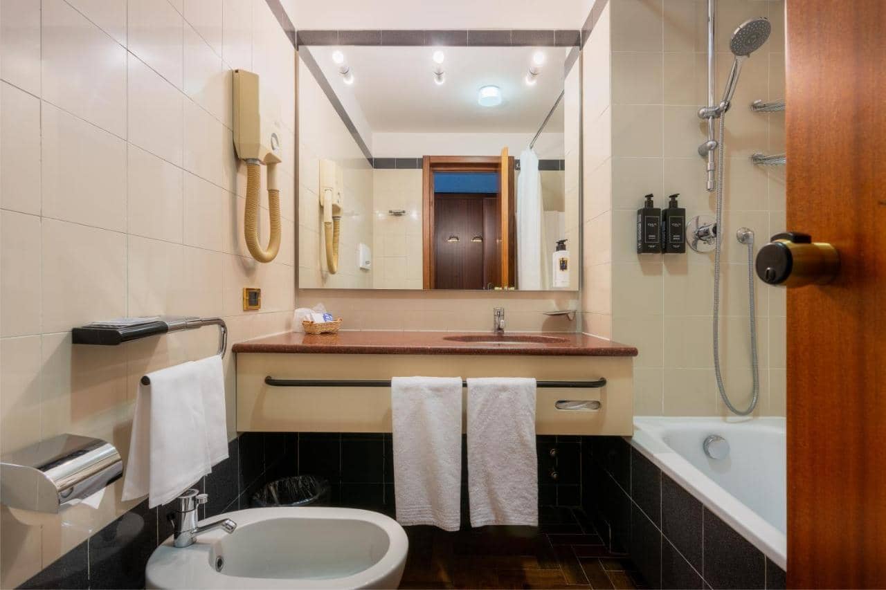 Crivi's Hotel Milano — 2