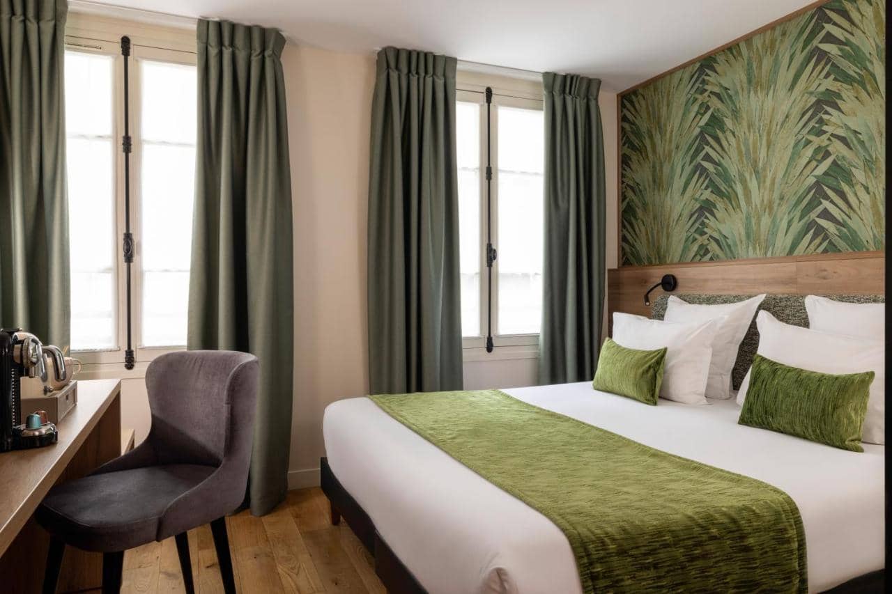 Hotel Theoreme — 2