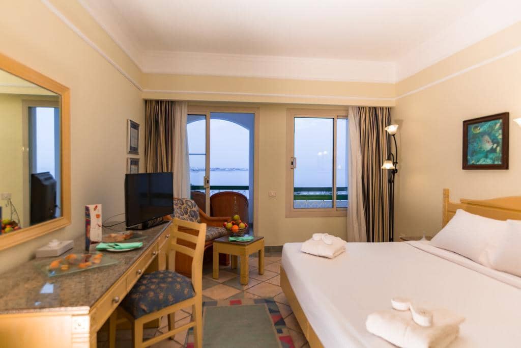 Coral Beach Resort Tiran