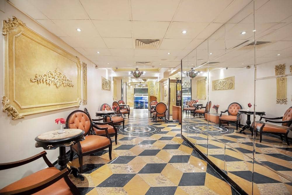 Holidays Express Hotel & Terrace — 3