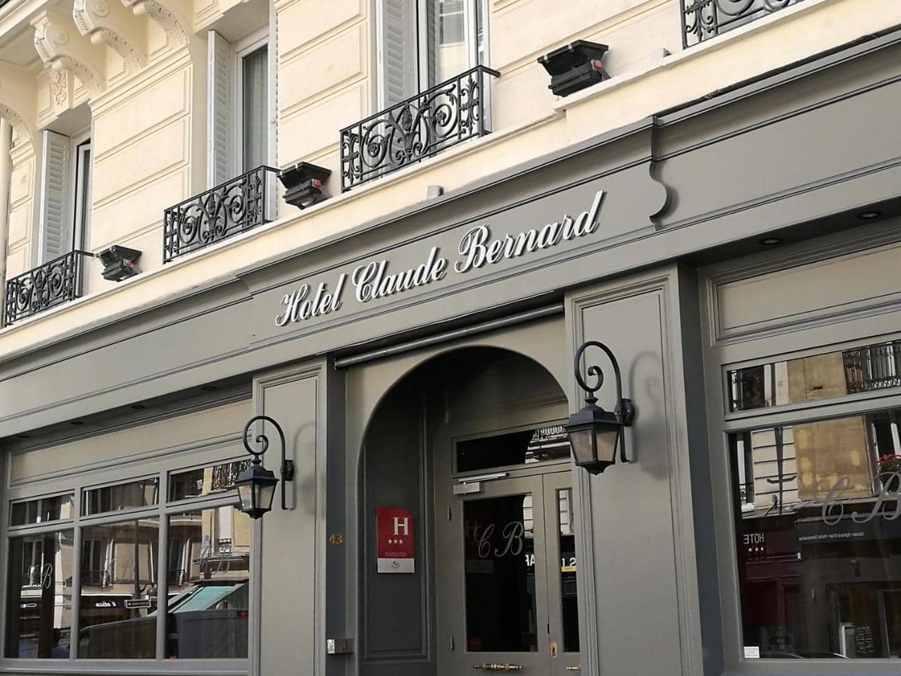 Claude Bernard — 3