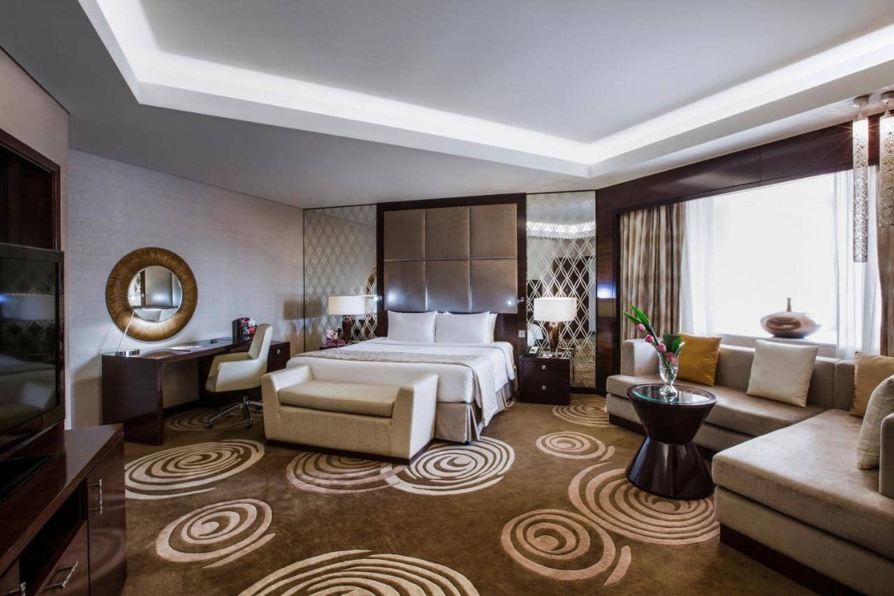 Crowne Plaza Dubai Deira — 3