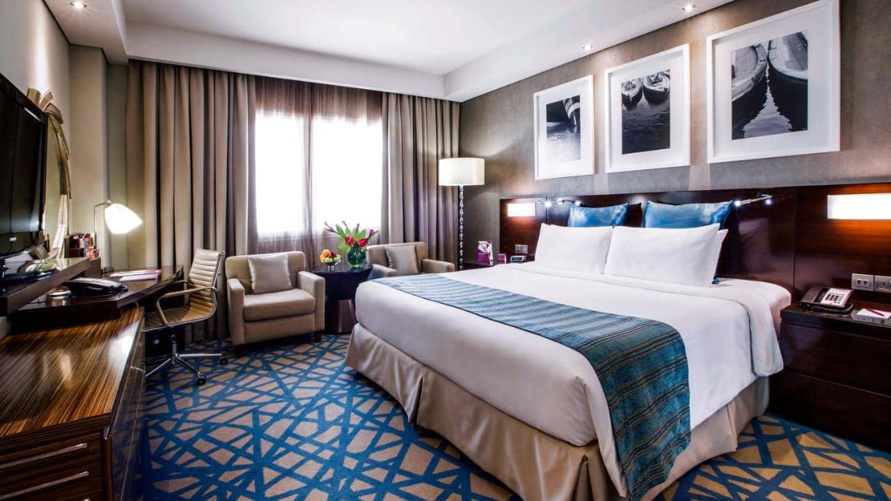 Crowne Plaza Dubai Deira — 2