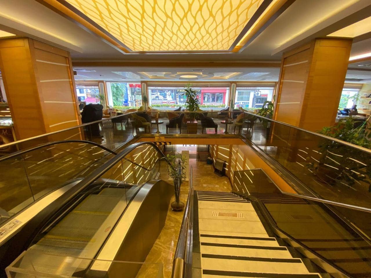 Prestige Hotel — 4