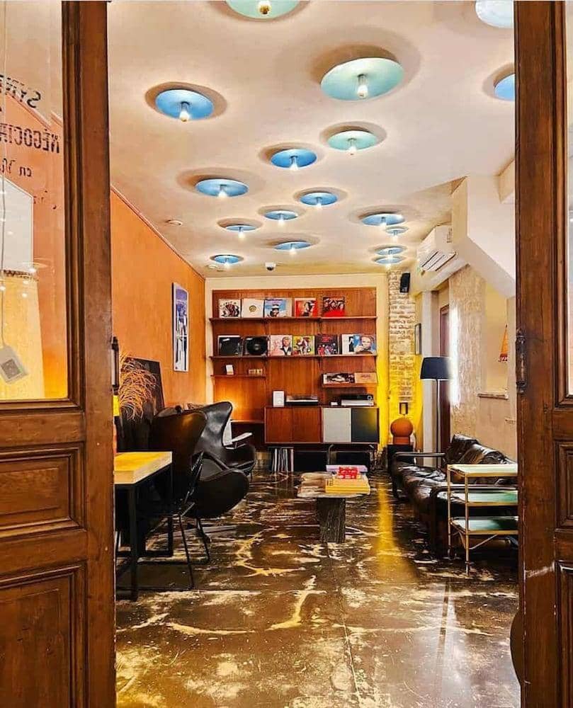 La Nouvelle Republique Hotel — 3