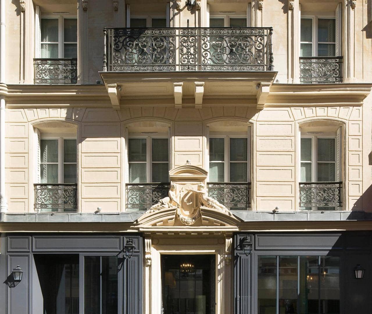Les Plumes Hotel Paris — 3