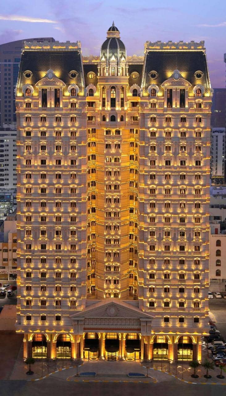 Royal Rose Abu Dhabi, a Curio Collection by Hilton Affiliated Hotel — 2