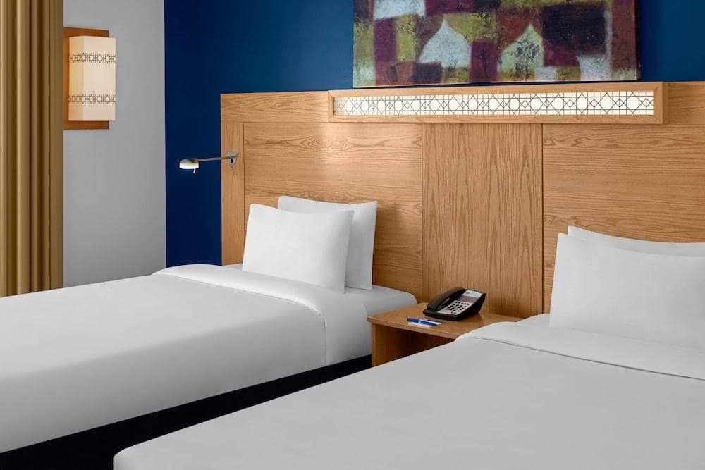 Holiday Inn Express Dubai Airport — 5