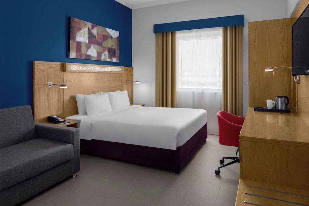Holiday Inn Express Dubai Airport — 3