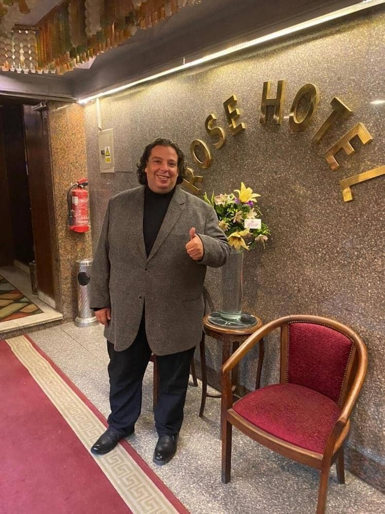 Rose Hotel — 3