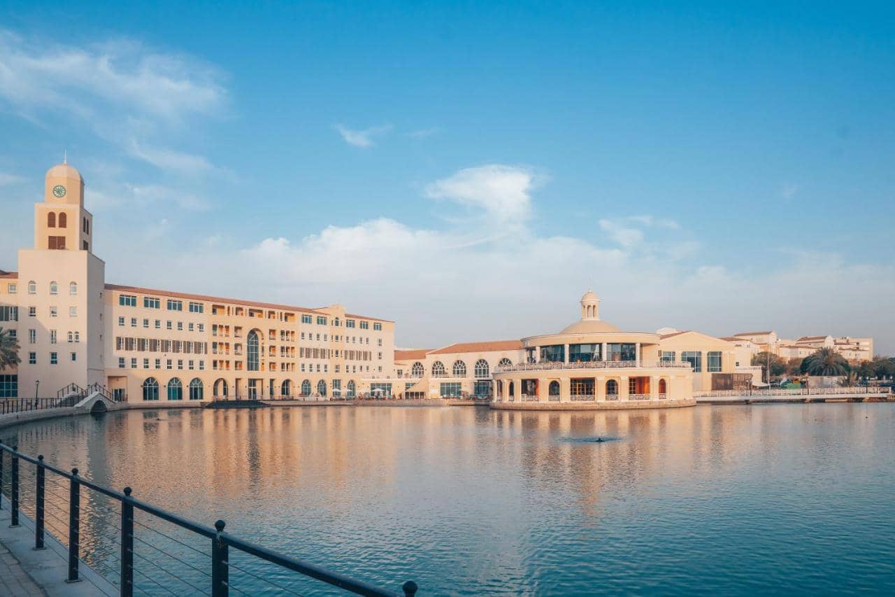 Copthorne Lakeview Hotel, Green Community — 2