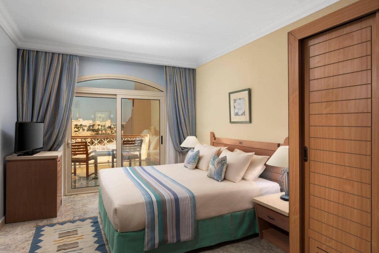 Royal Lagoons Aqua Park Resort & SPA — 5
