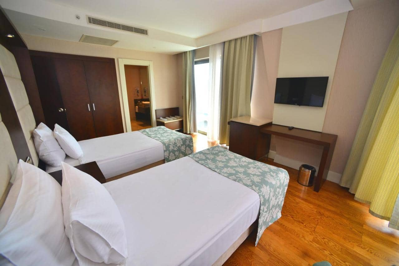 Ramada Plaza by Wyndham Antalya — 2