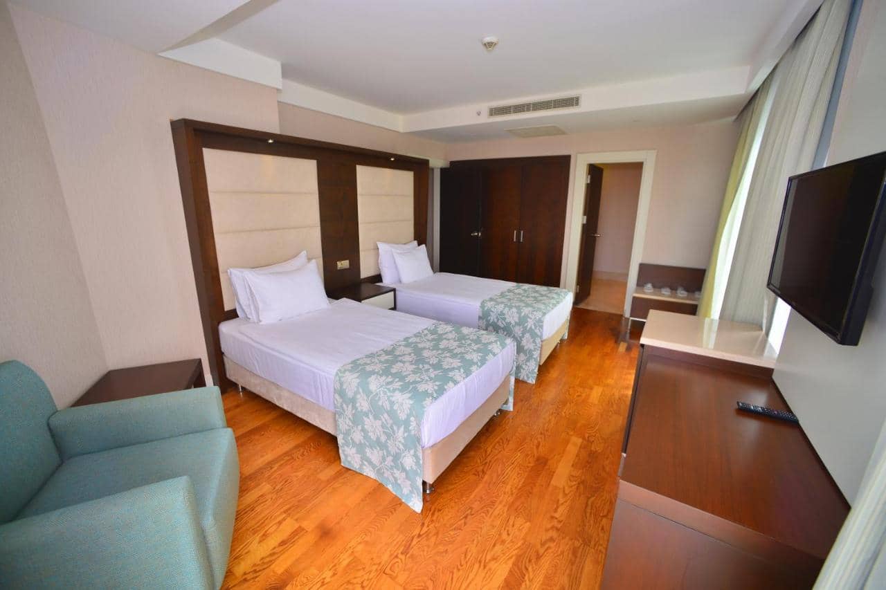 Ramada Plaza by Wyndham Antalya — 3