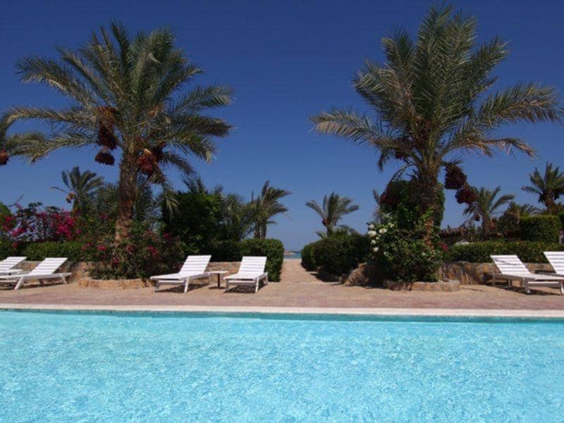 El Samaka Beach Hotel