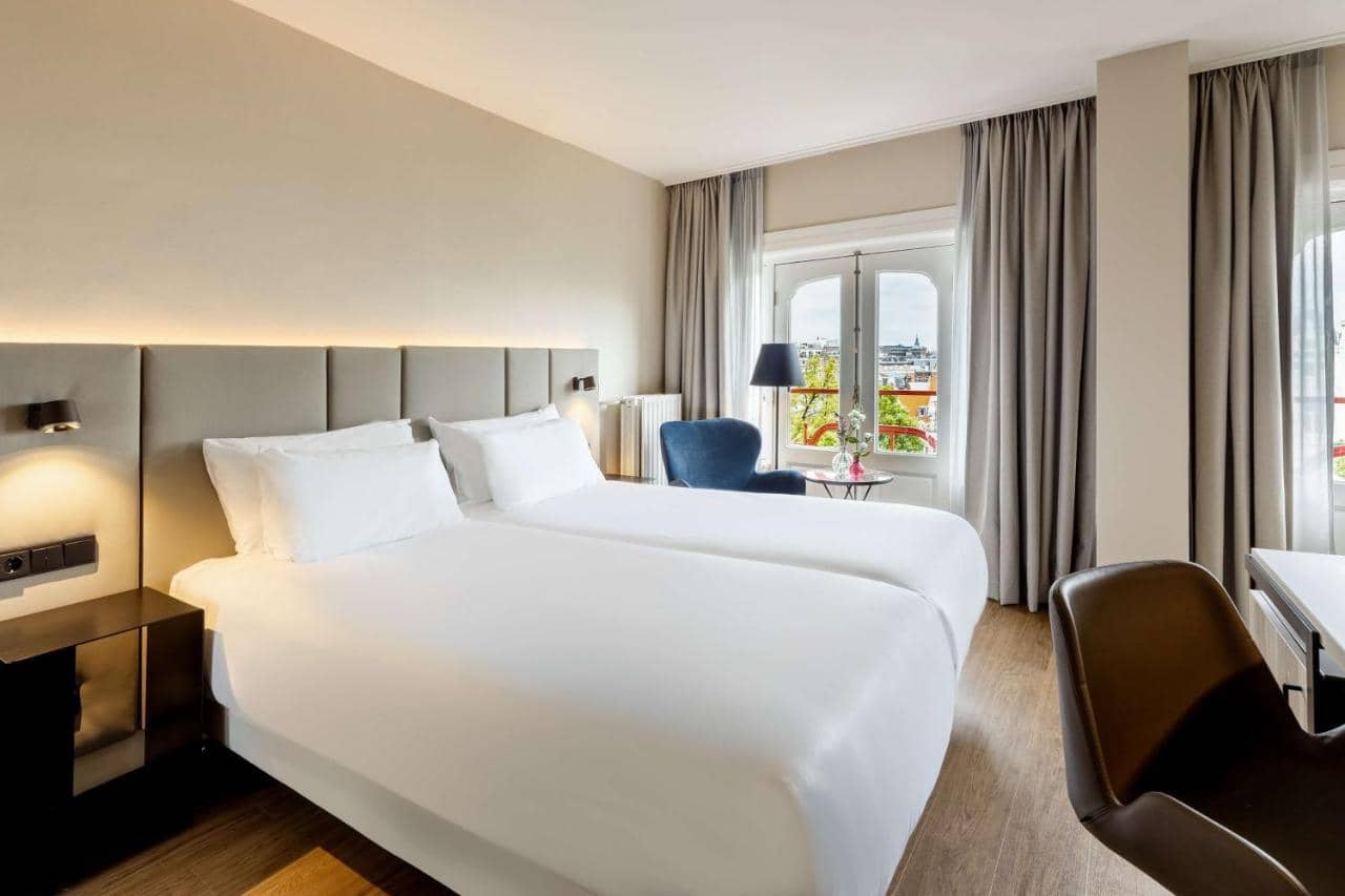 NH Amsterdam Schiller — 2
