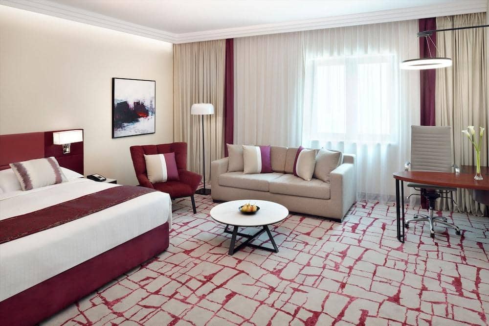 Movenpick Hotel & Apartments Bur Dubai — 3