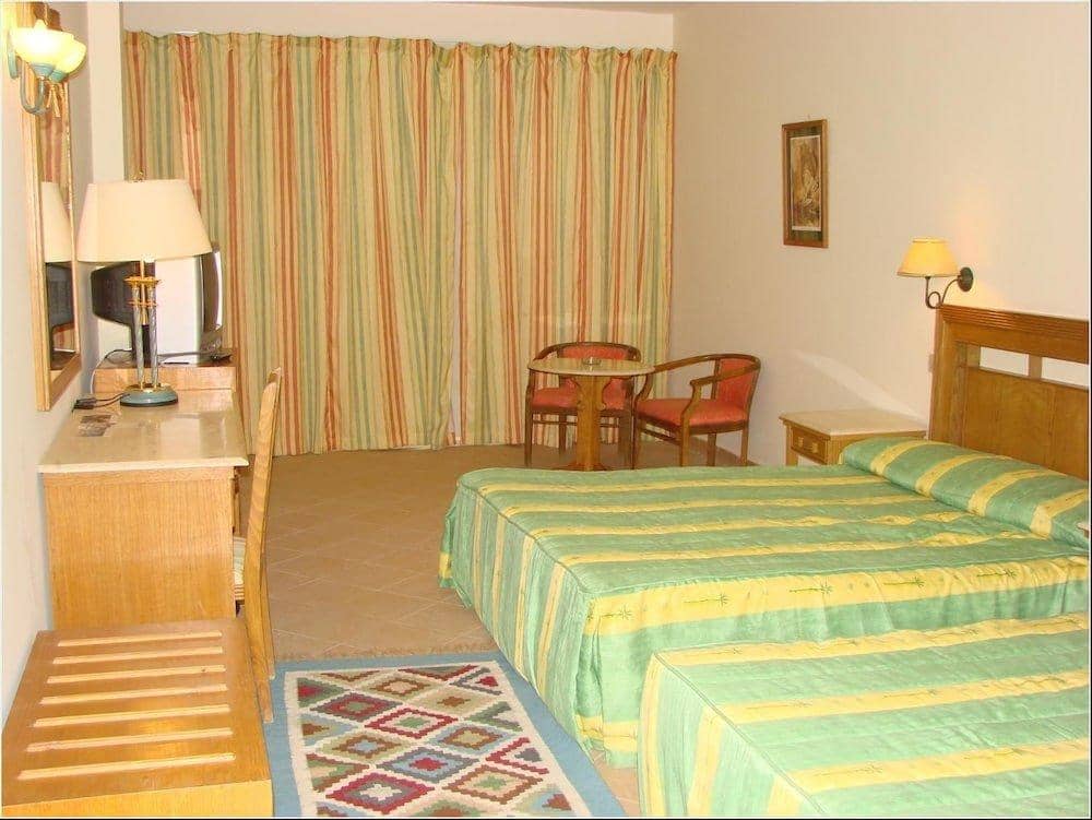Elaria Beach Resort — 2