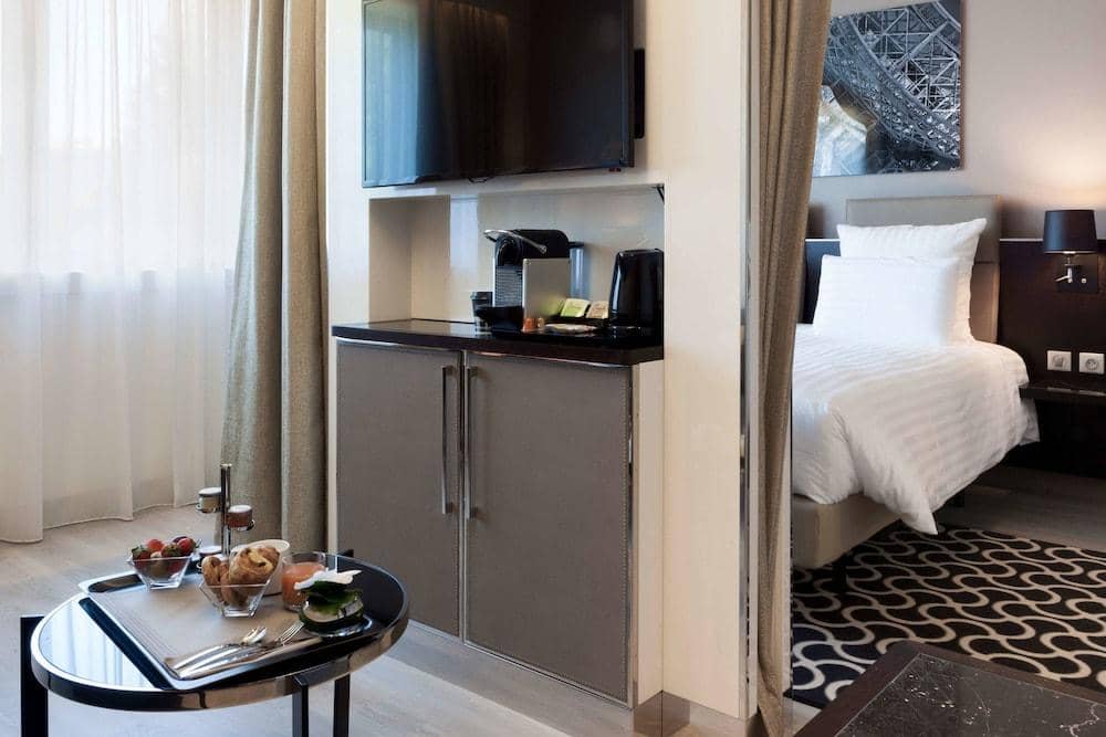 AC Hotel Paris Porte Maillot — 4