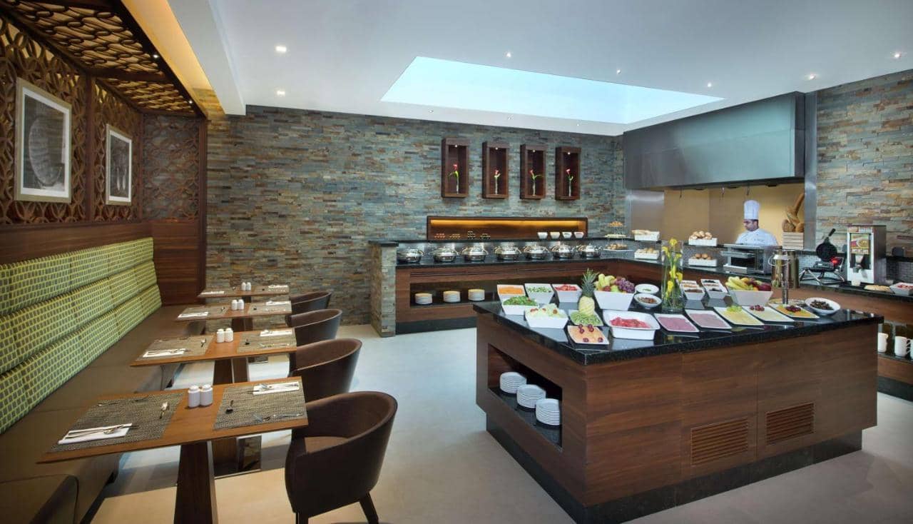 Hilton Garden Inn Dubai Al Muraqabat — 5