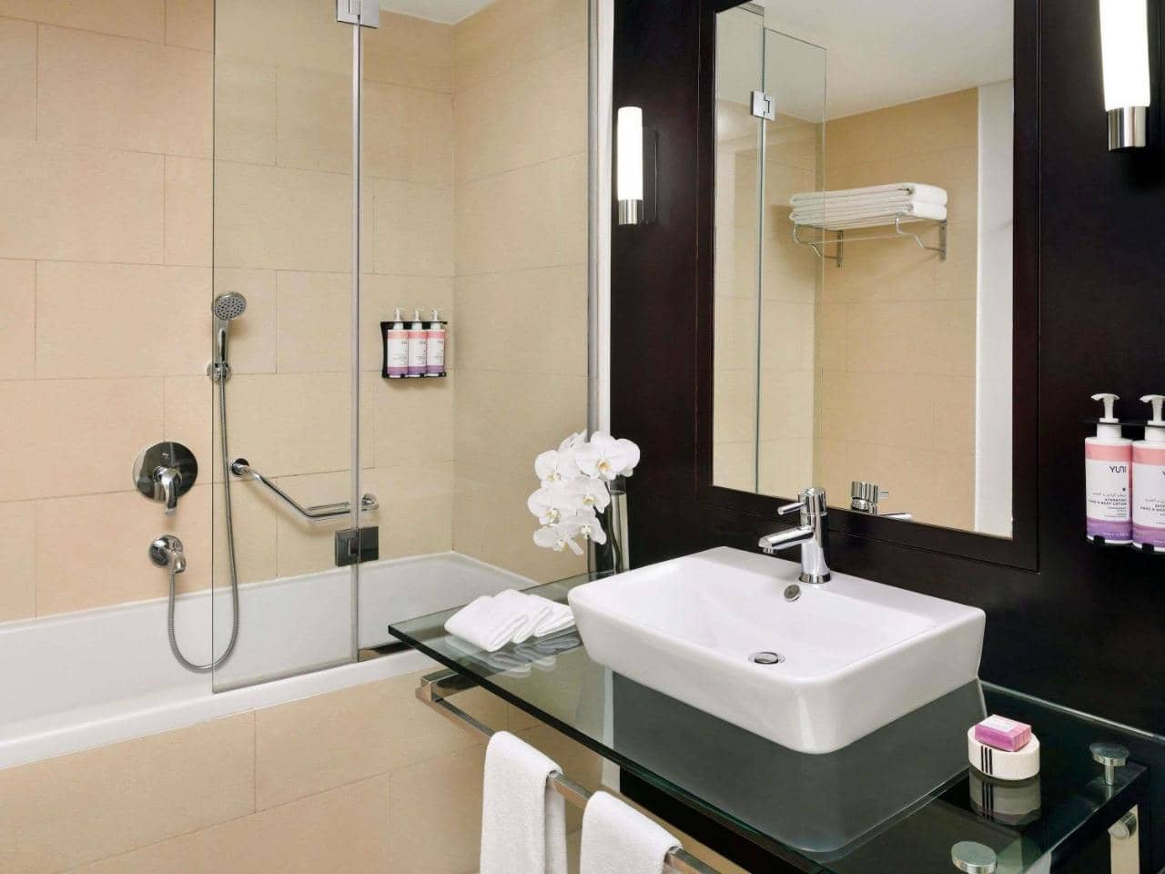 Movenpick Hotel Jumeirah Lakes Towers — 5