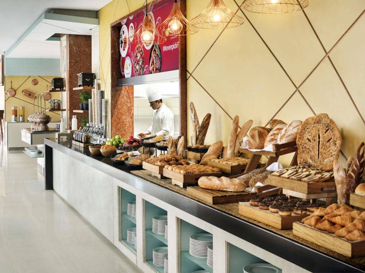 Movenpick Hotel Jumeirah Lakes Towers