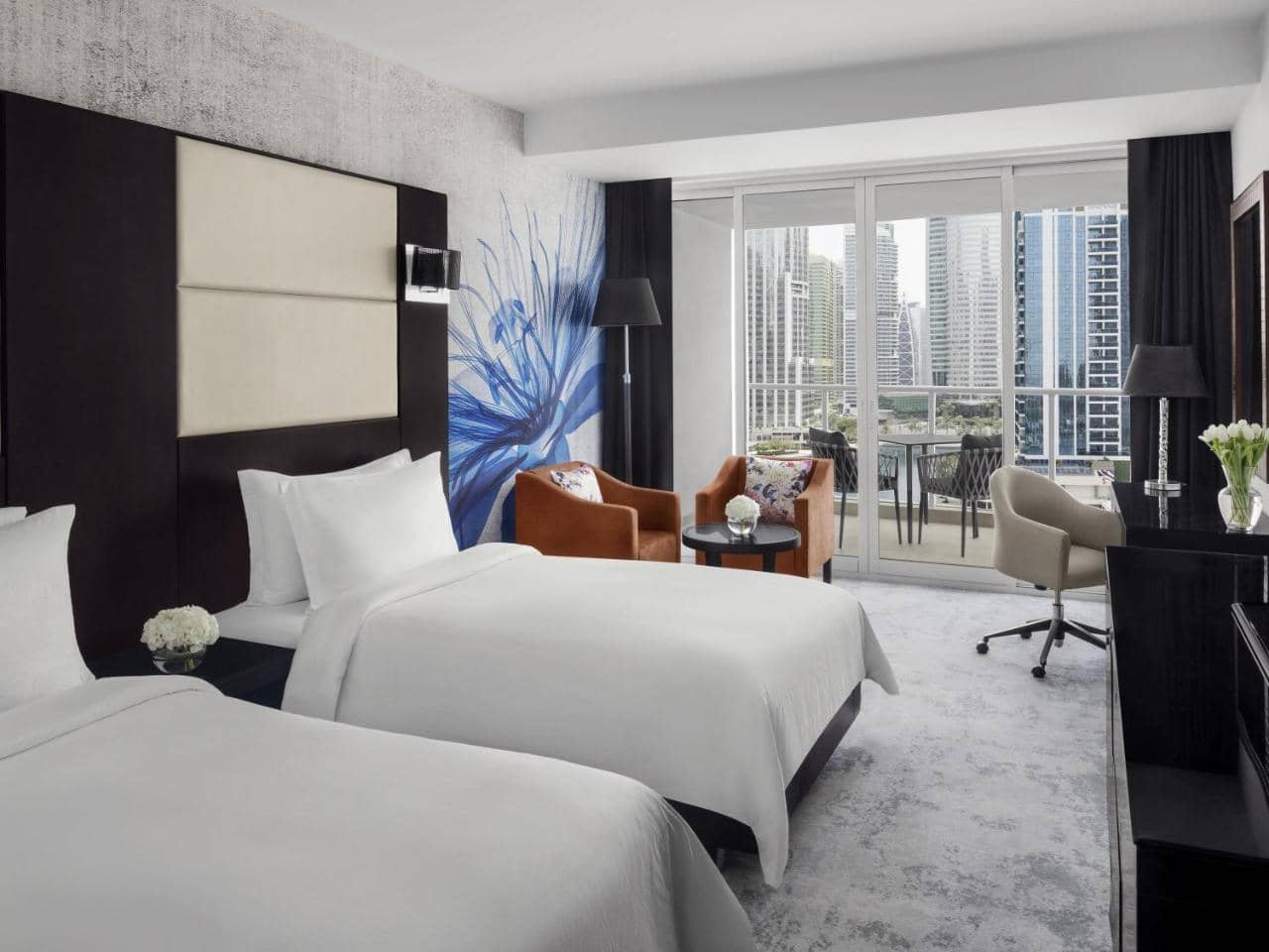 Movenpick Hotel Jumeirah Lakes Towers — 2