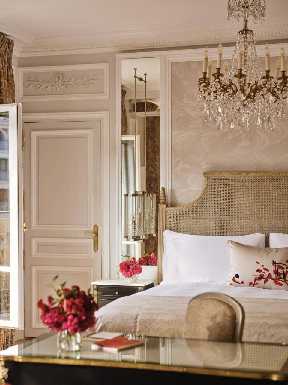 Plaza Athenee — 3