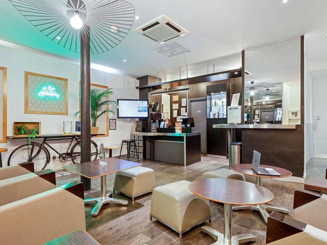 Ibis Styles Paris Republique (Adults only) — 2
