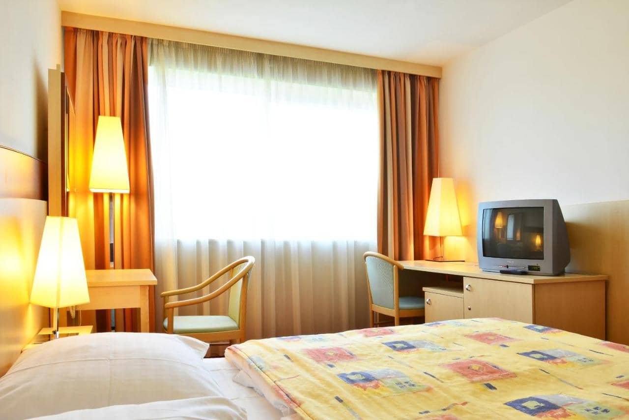 Hotel Artemis Prague — 3