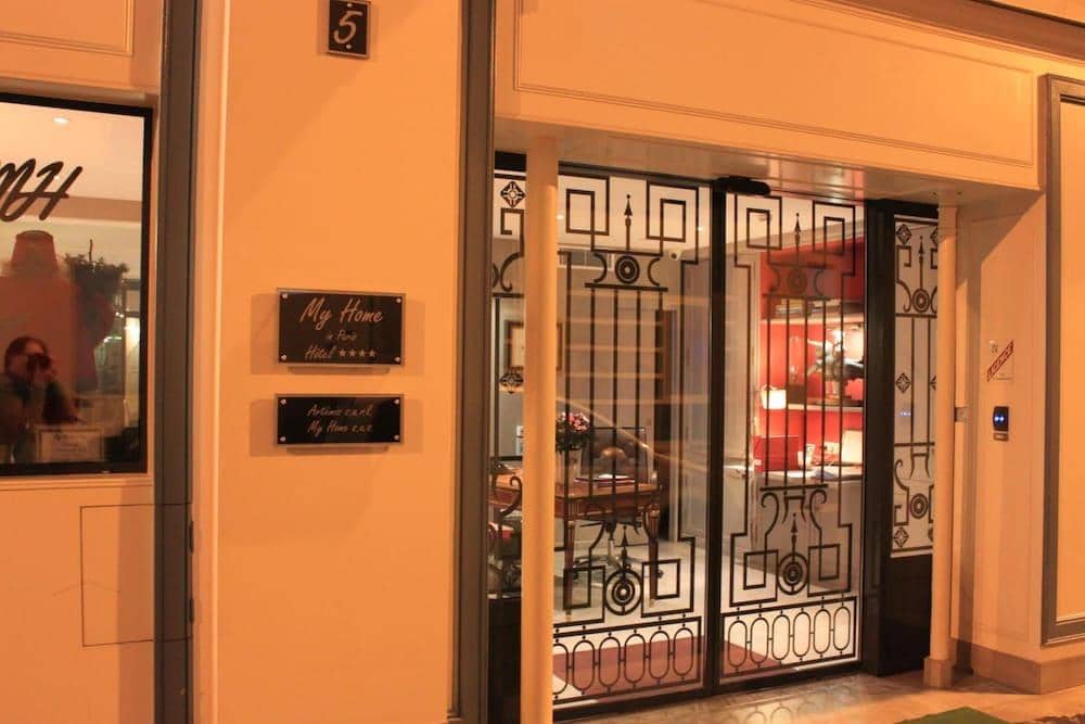 My Home in Paris (Adults only) — 3