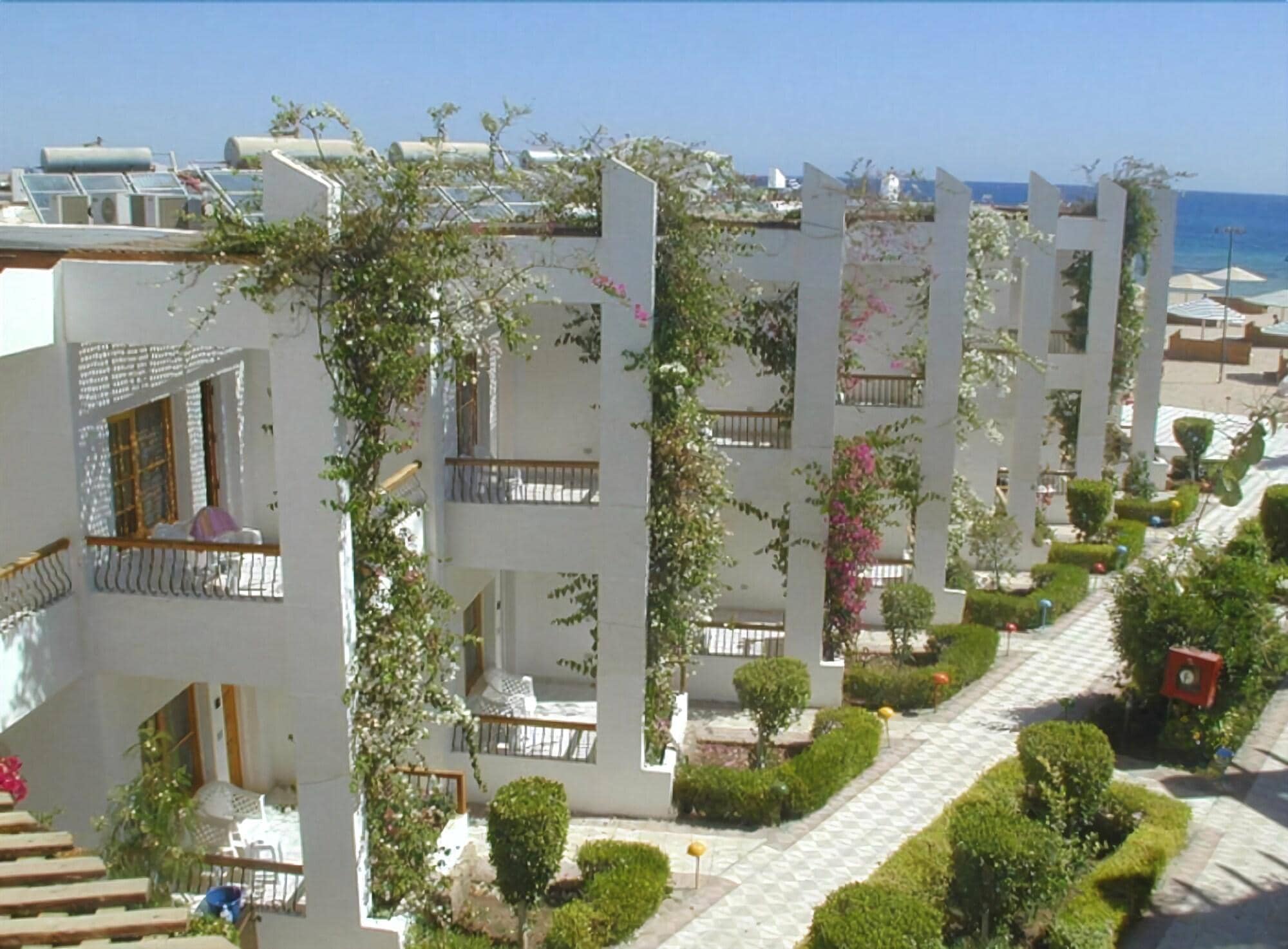 Menaville Safaga — 2