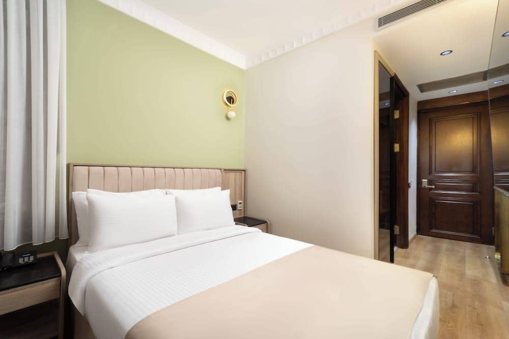 Atik Palace — 5