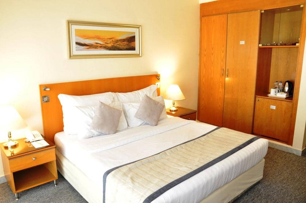 Lavender Hotel Deira — 5