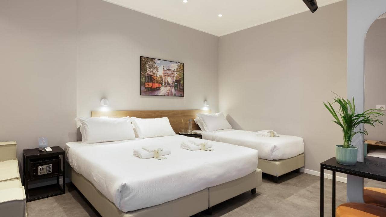 Hotel 22 Marzo — 2
